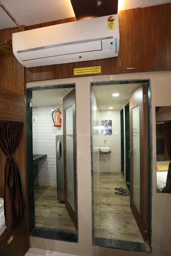 Mango Marol Dormitory Bombay Exterior foto