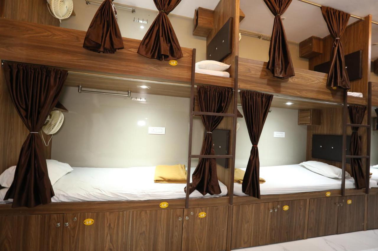 Mango Marol Dormitory Bombay Exterior foto